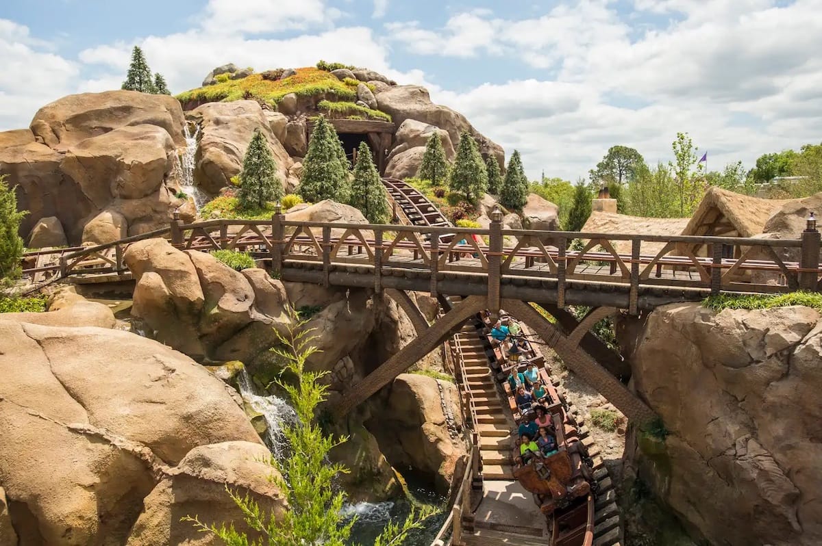 seven dwarf mine train