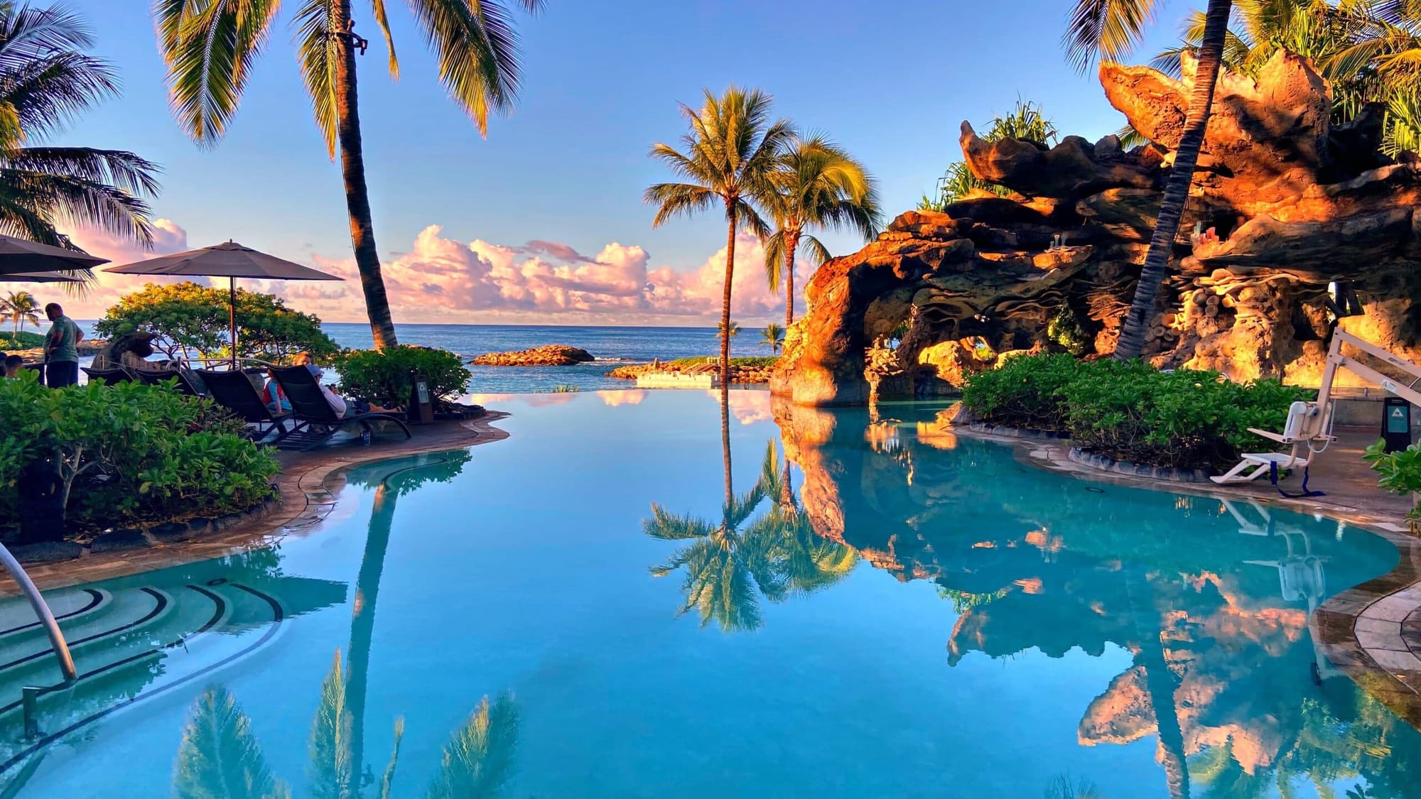 Aulani Cancels Reservations Through September