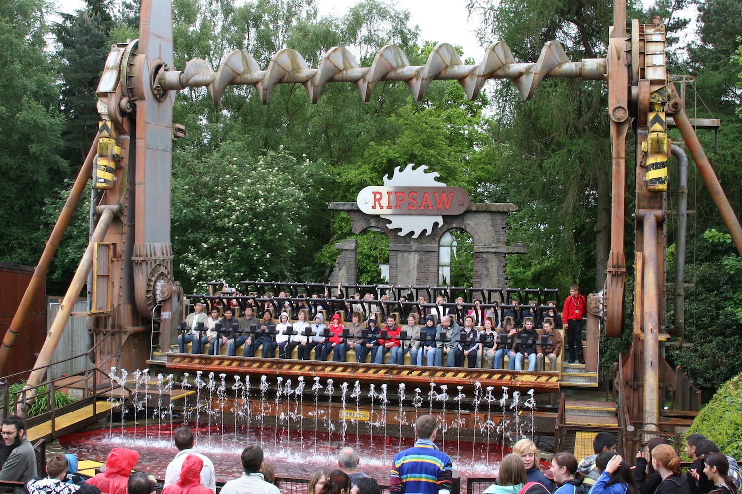 ripsaw alton towers