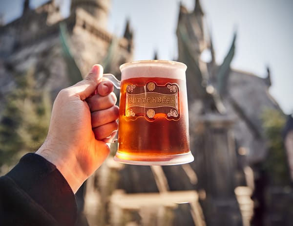 Universal Celebrates Butterbeer Season at Its U.S. Parks